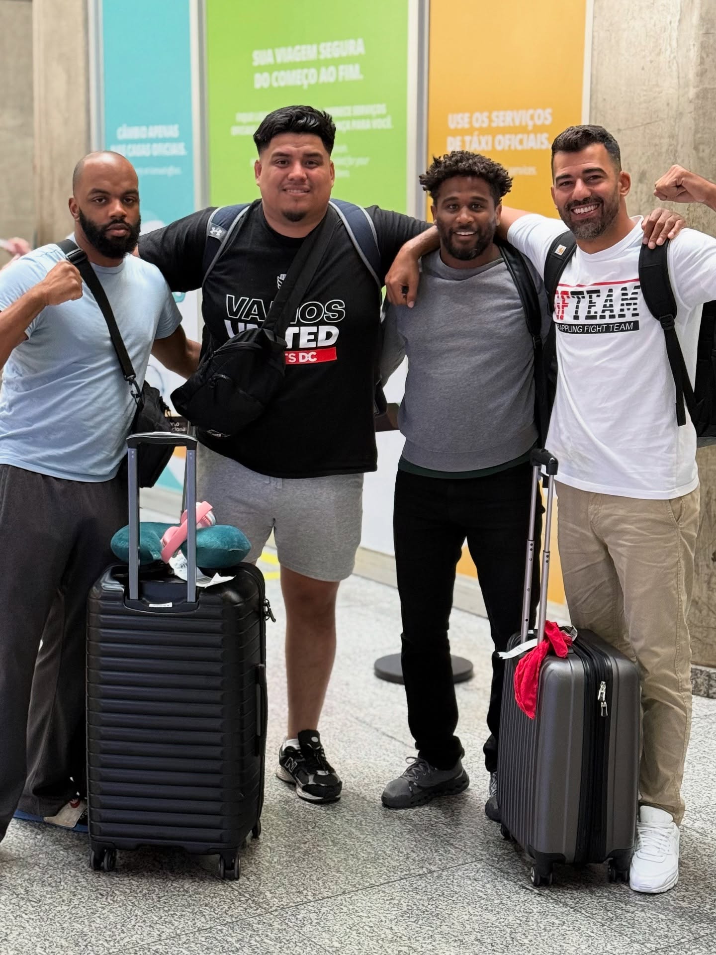 OSS Rio Tour travelers arriving in Rio de Janeiro with their luggage
